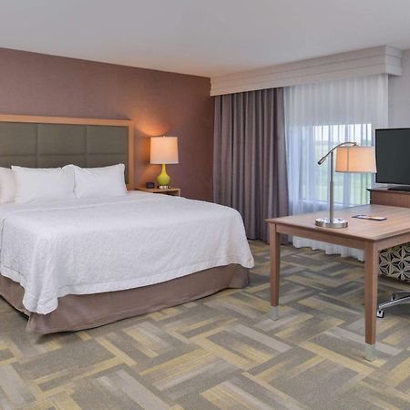 Hampton Inn And Suites Altoona-Des Moines By Hilton Exterior photo