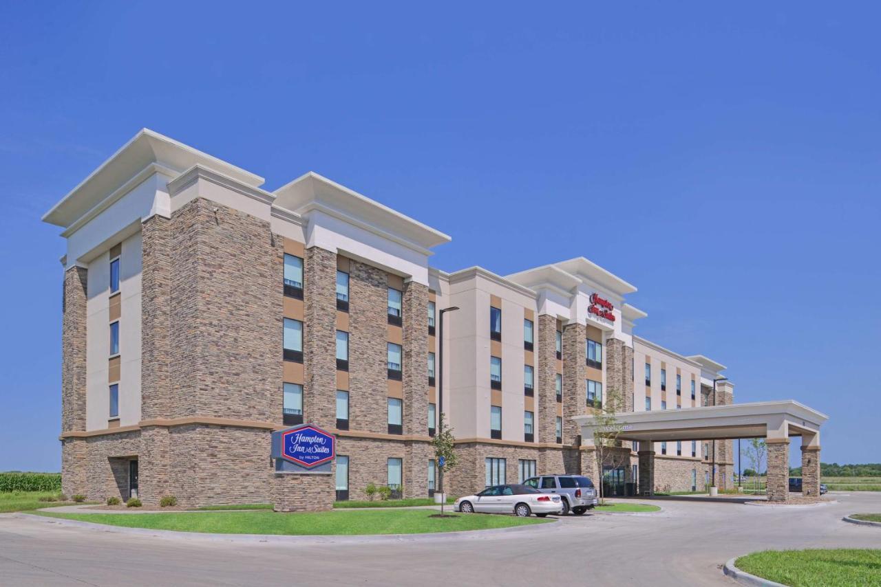 Hampton Inn And Suites Altoona-Des Moines By Hilton Exterior photo